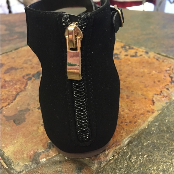 Zip back gladiator sandals black - Picture 8 of 11